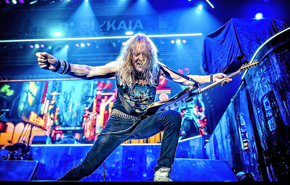 Iron Maiden en concierto en el BEC de Barakaldo
