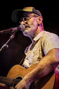 Foto de perfil de Sertucha durante su concierto