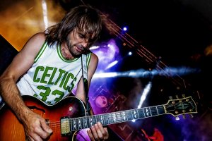 Guitarrista de Riff Truckers