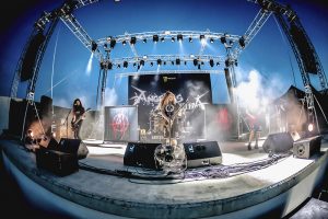 visión general del escenario durante el concierto de Ángelus Apátrida