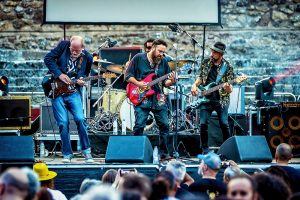 Red House Revival sobre el escenario del Blues Béjar Festival 2022