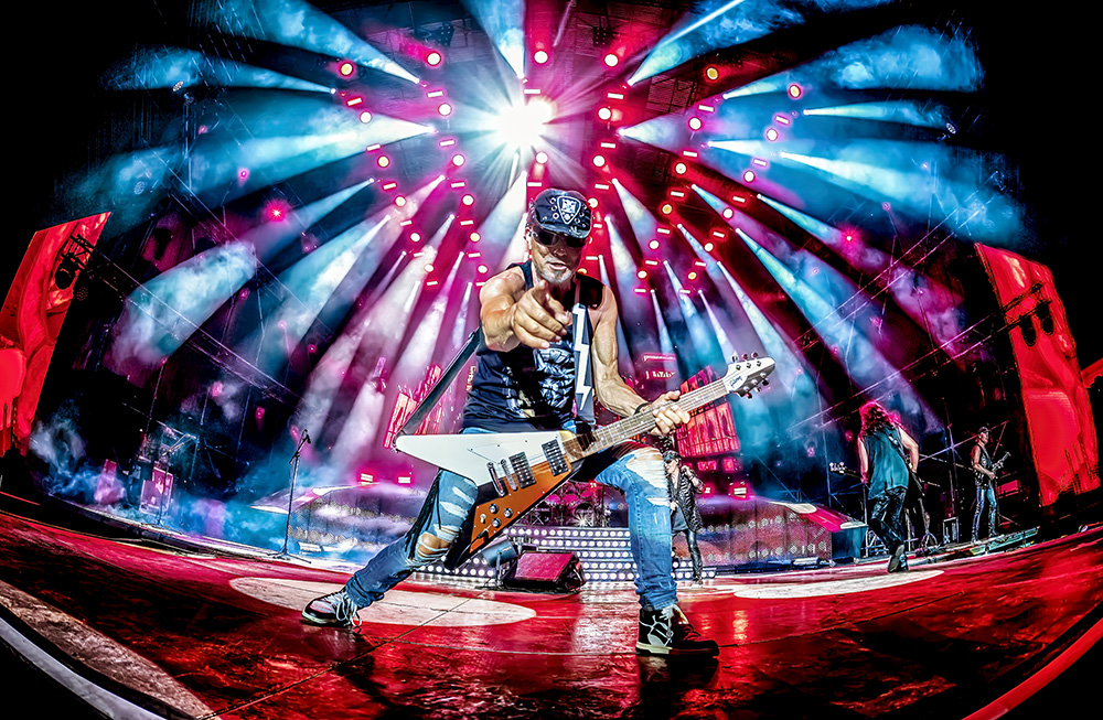 Scorpions durante su concierto en el Rock Imperium Festival 2022