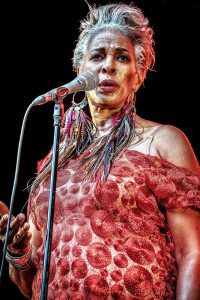 Shakura SAida en concierto en el Bilbao Blues Festival 2023