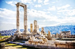Viaje a Jordania en la navidad de 2022 visitando Petra Madaba Mar Muerto Jerash Aqaba o Wadi Rum entre otros